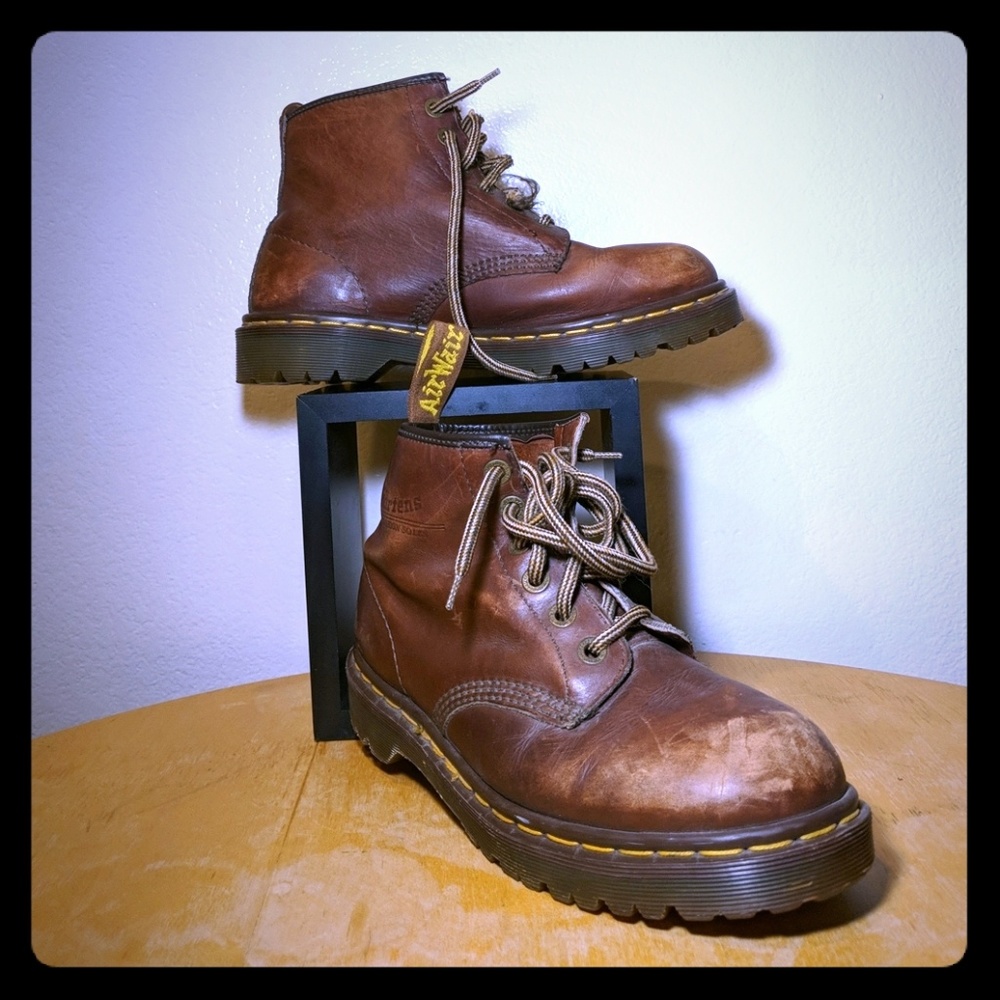 Vintage Dr. Martins EXCELLENT